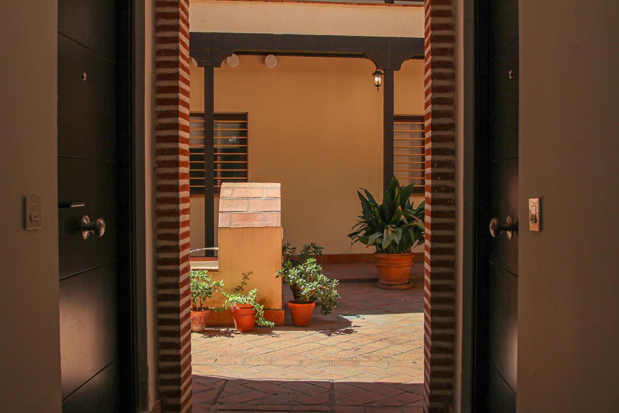 Charming Apt In The Center - 10M Walk Isla Magica Seville Exterior photo