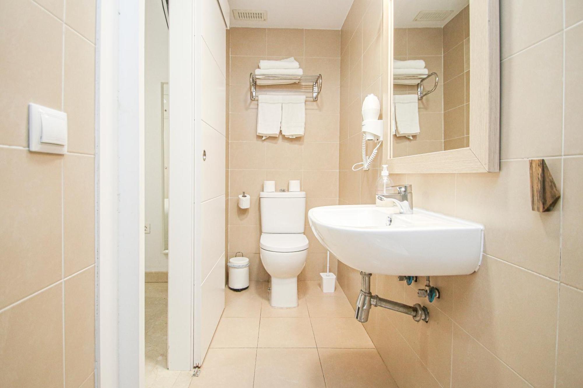Charming Apt In The Center - 10M Walk Isla Magica Seville Exterior photo